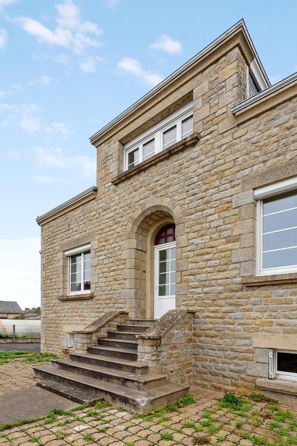 Appartamento Loft British Au Pied Du Mont ! Pontorson Esterno foto
