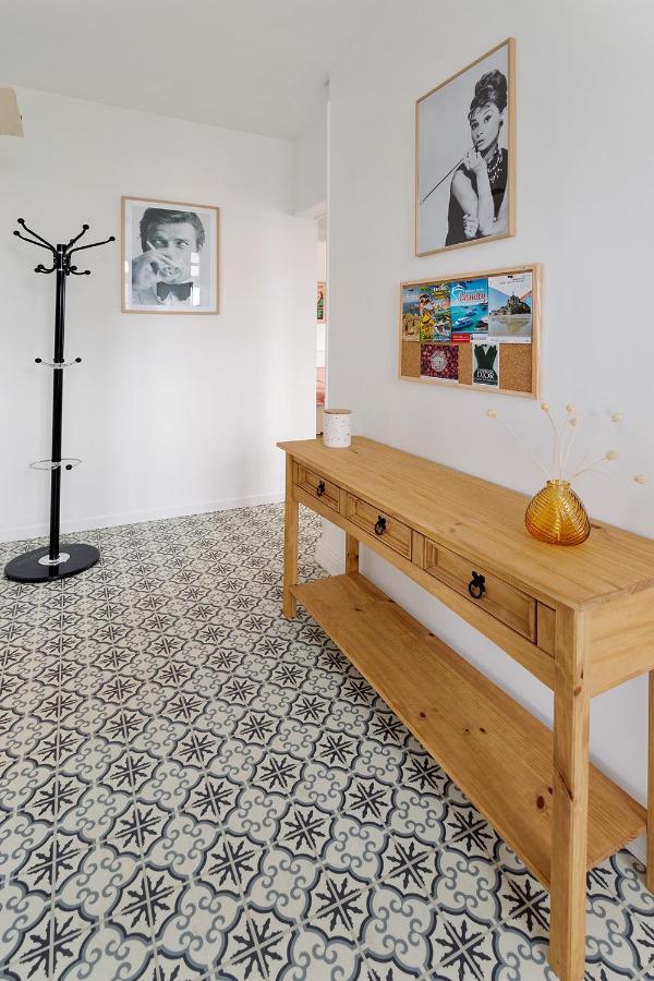 Appartamento Loft British Au Pied Du Mont ! Pontorson Esterno foto