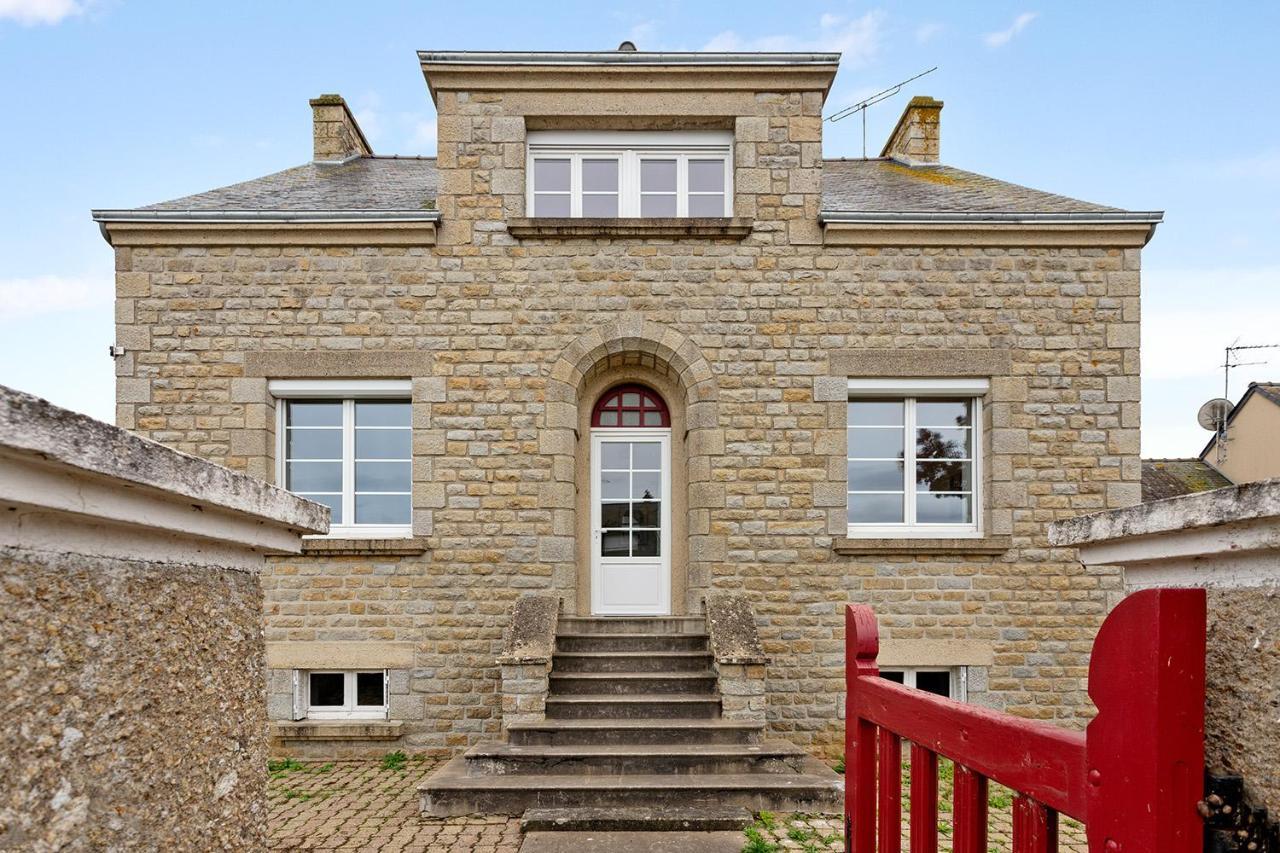 Appartamento Loft British Au Pied Du Mont ! Pontorson Esterno foto